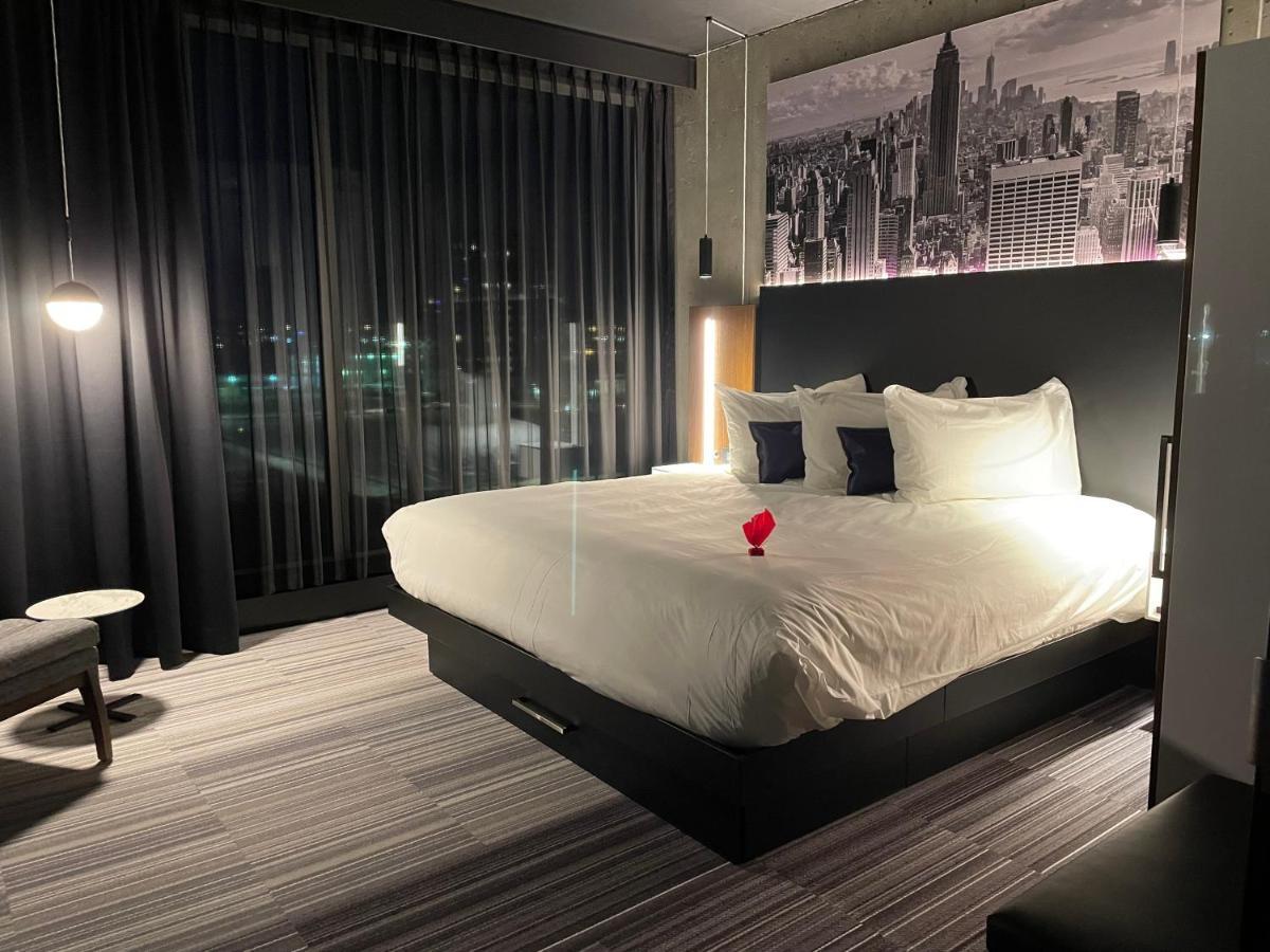 Grand Times Hotel Laval - Centropolis Экстерьер фото